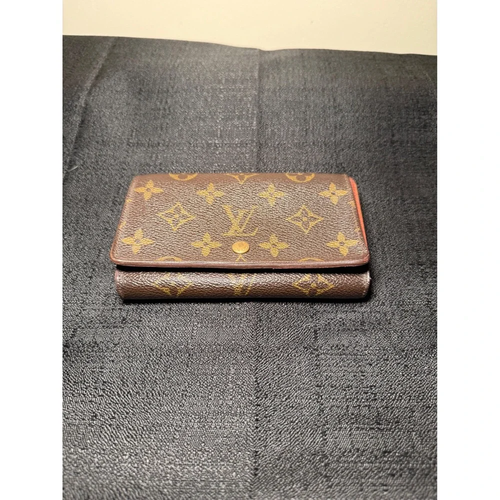 Louis Vuitton Monogram 6 Key Holder Brown Canvas Wallet M62630
